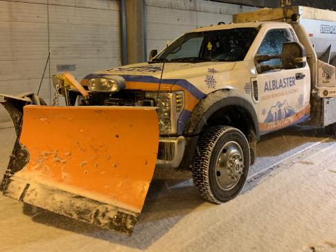 Alblaster snow truck front - Industrial site