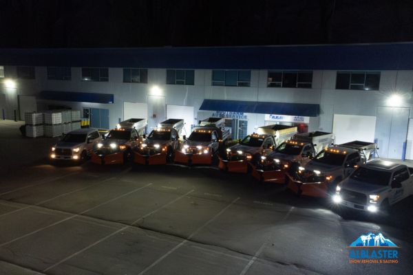 Alblaster snow trucks