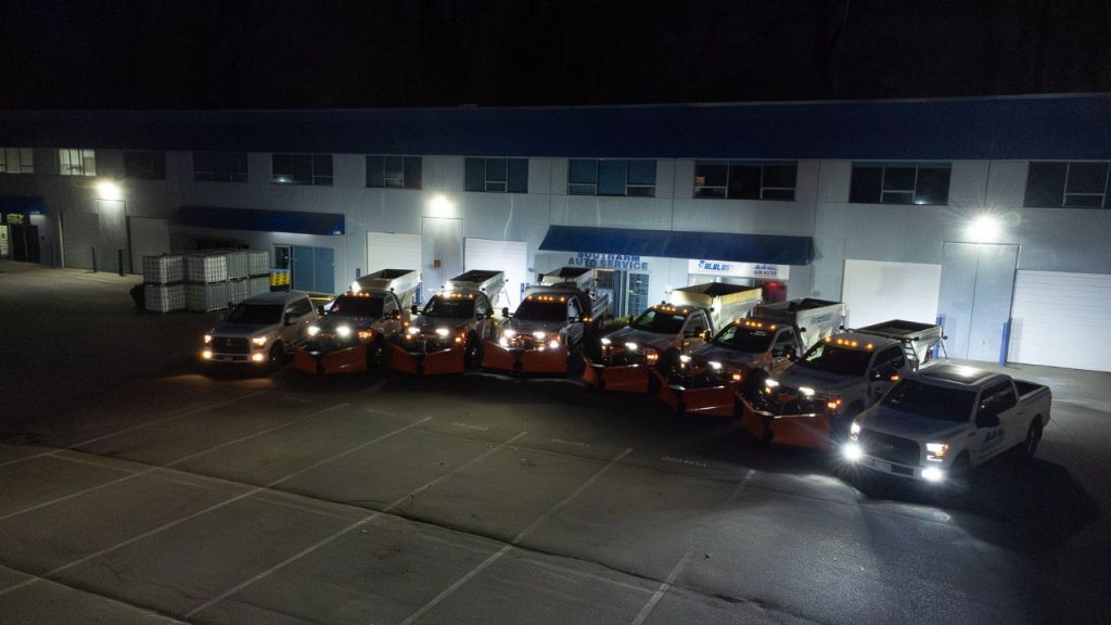 alblaster snow removal salting fleet top dark