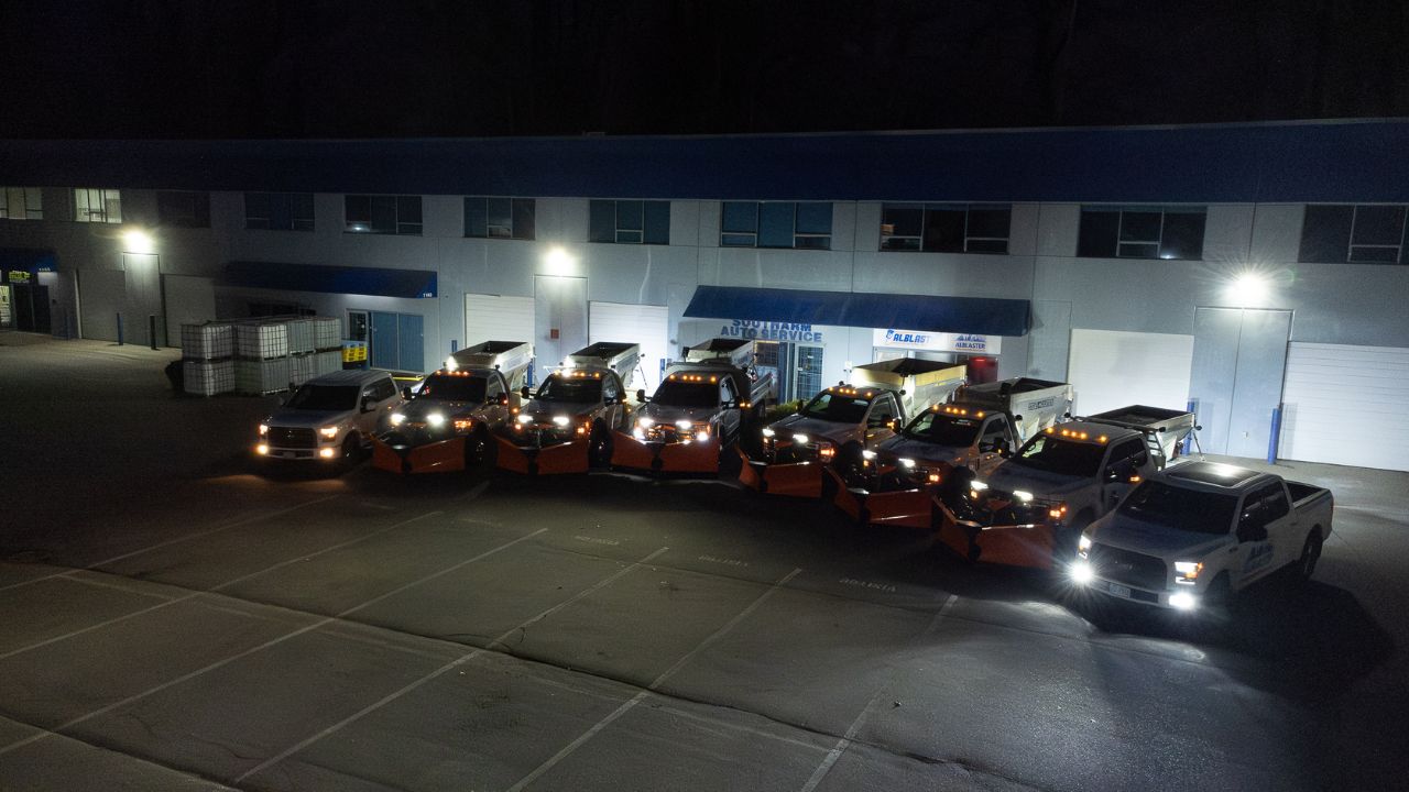 alblaster snow removal salting fleet top dark